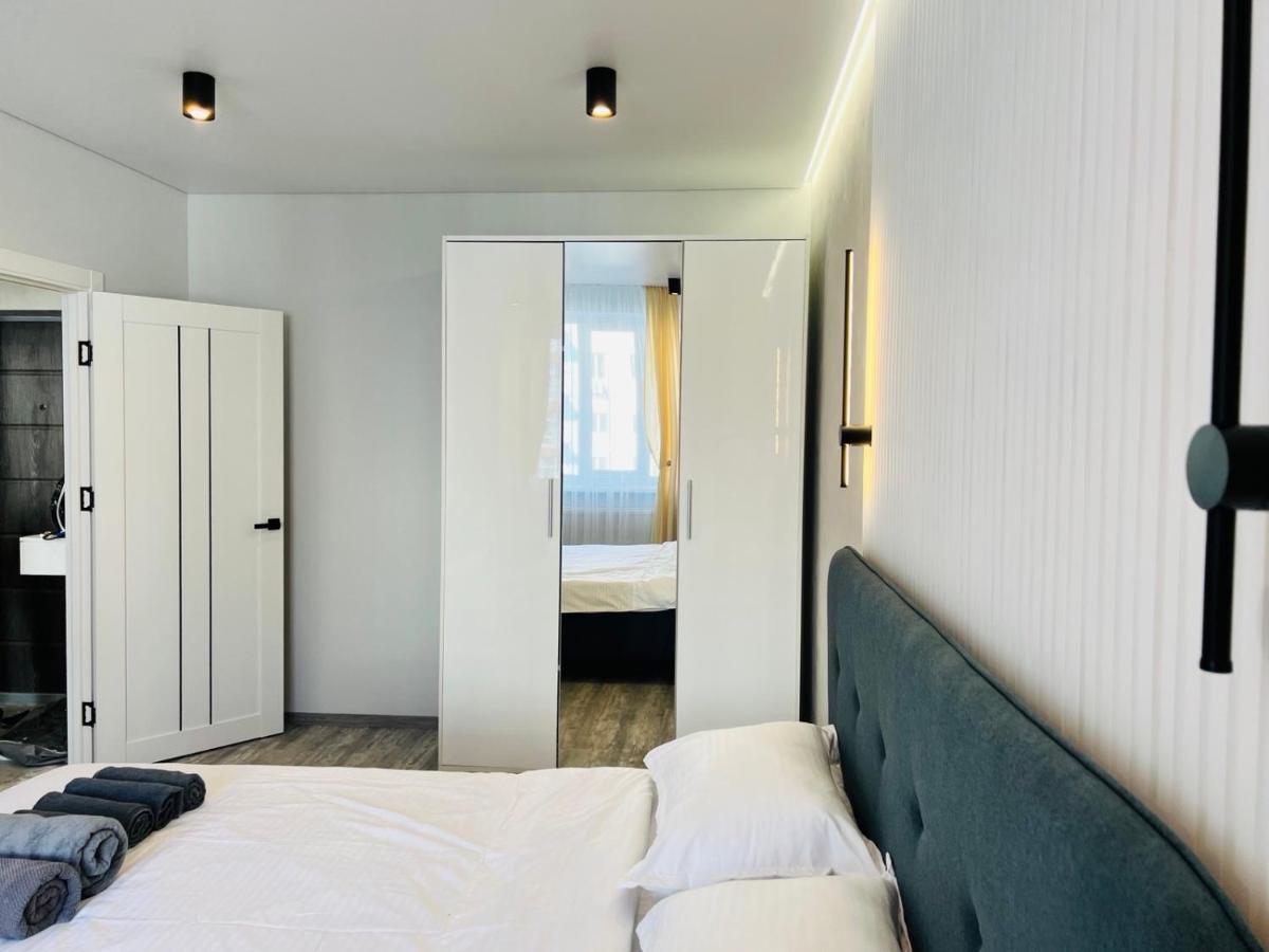 Gold Vysochana18 Apartment *